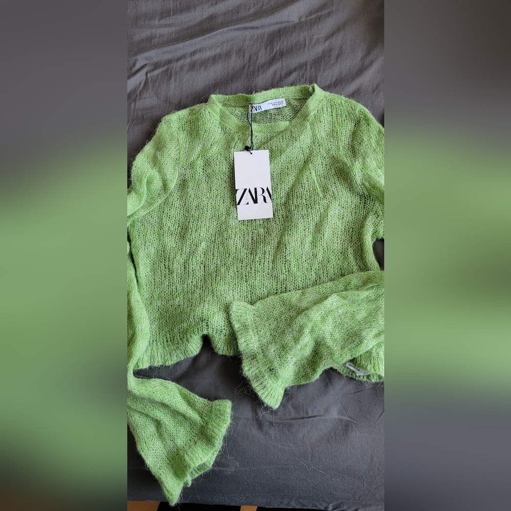 Zara Women's Lime Knit Sweater